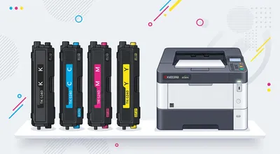 Vier Kyocera TK-5240 Tonerpatronen in den Farben Schwarz, Cyan, Magenta und Gelb vor einem Kyocera ECOSYS Drucker